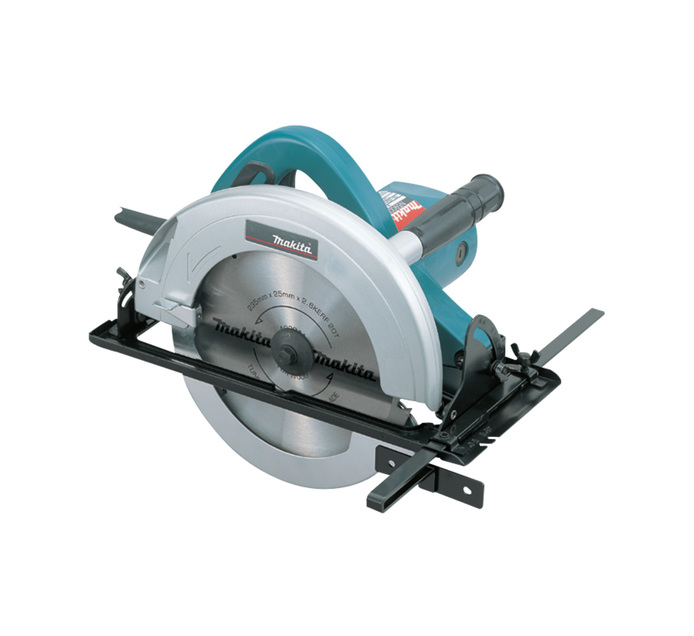 Makita saw machine
